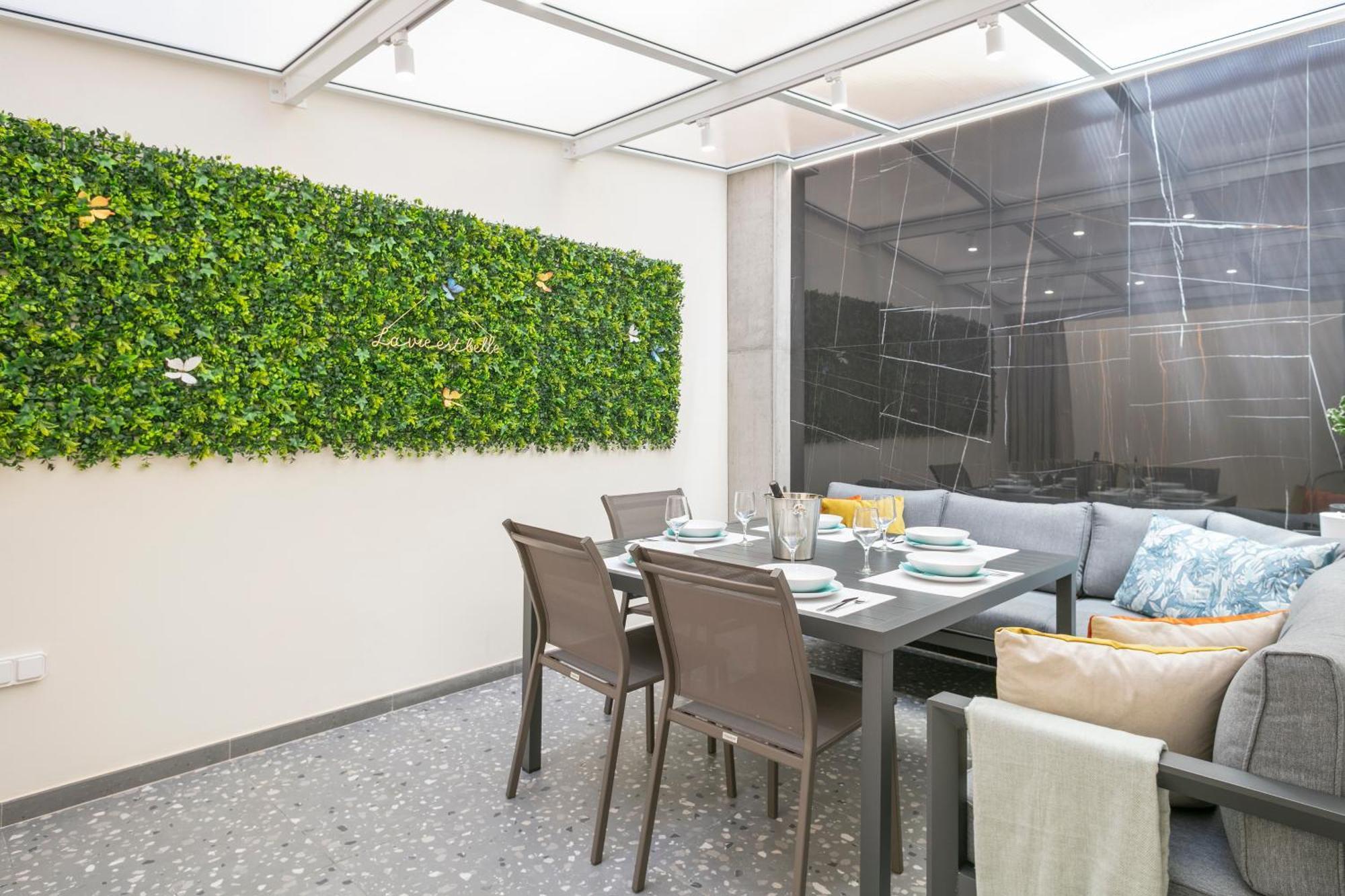 Boutique Plaza Catalonia Suites Cornella Cornellà de Llobregat Eksteriør bilde