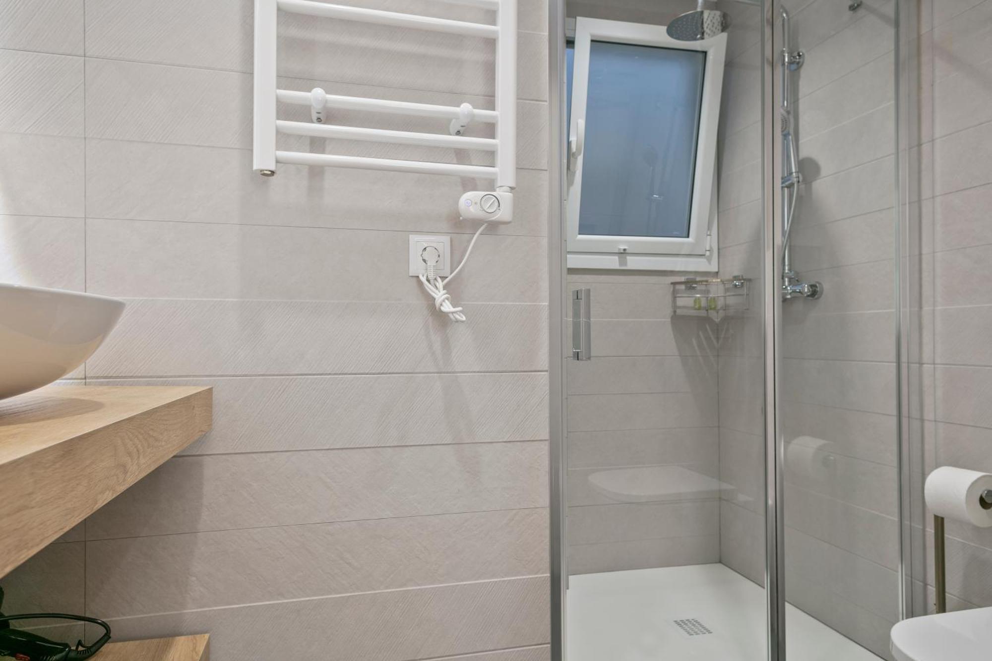 Boutique Plaza Catalonia Suites Cornella Cornellà de Llobregat Eksteriør bilde