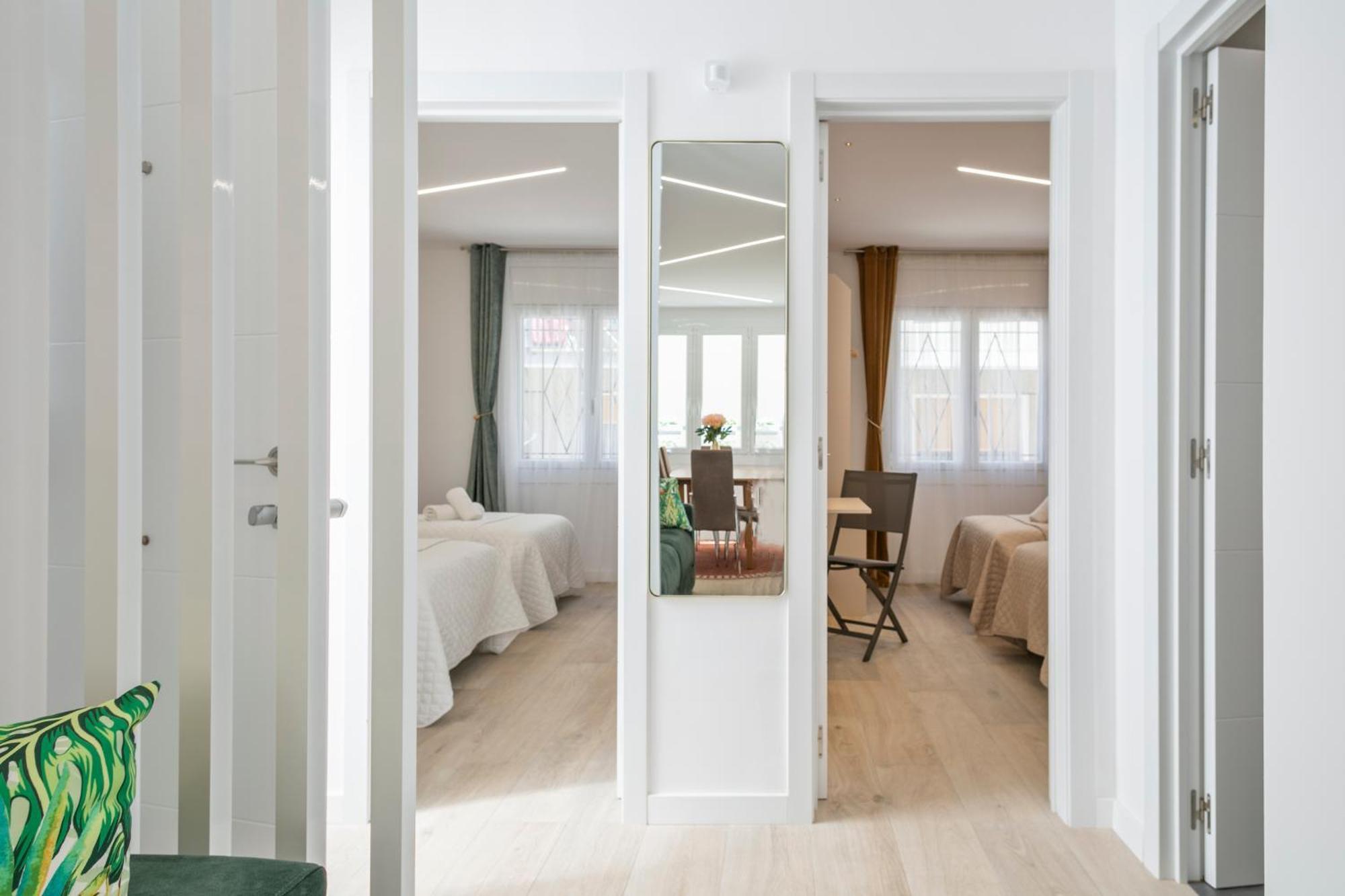 Boutique Plaza Catalonia Suites Cornella Cornellà de Llobregat Eksteriør bilde