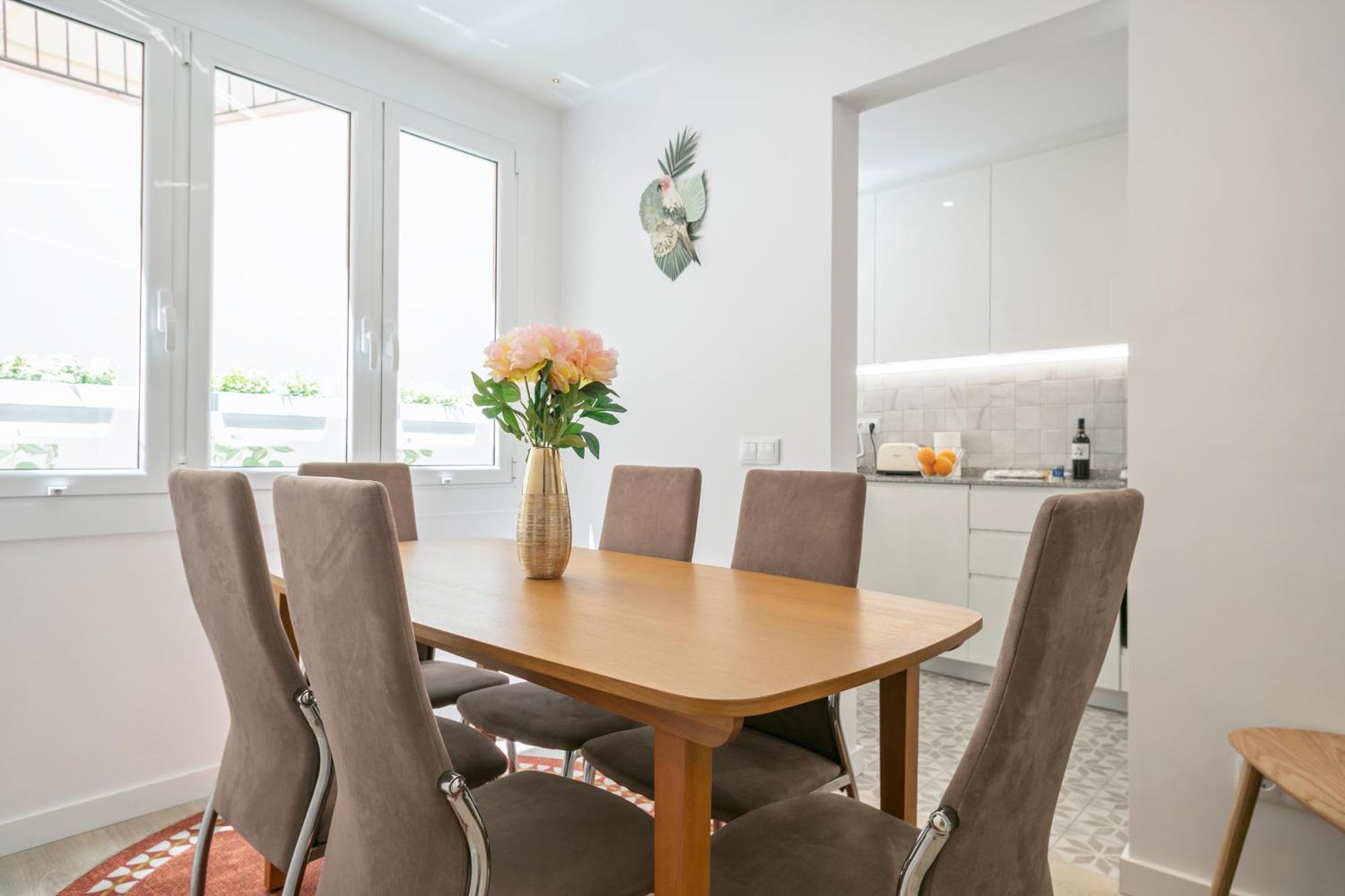 Boutique Plaza Catalonia Suites Cornella Cornellà de Llobregat Eksteriør bilde