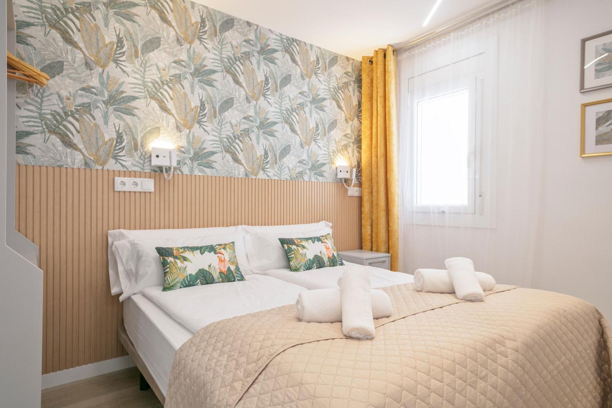 Boutique Plaza Catalonia Suites Cornella Cornellà de Llobregat Eksteriør bilde